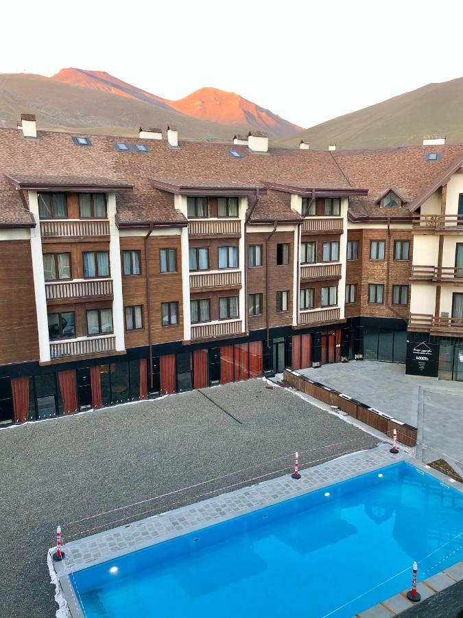 Gvc 240 New Gudauri Apartment Екстериор снимка